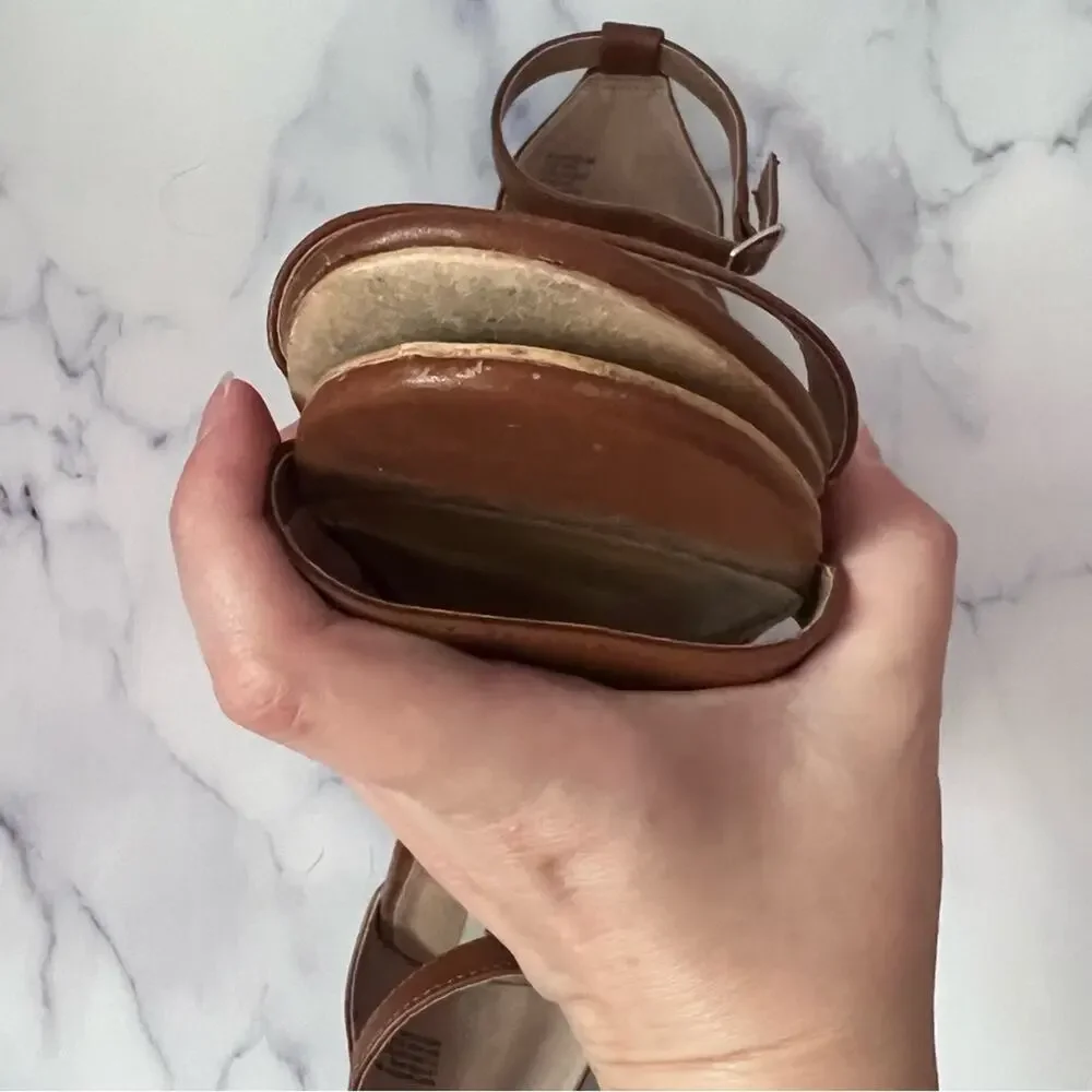 5/$30 Steve Madden Wedge Sandal Heel Brown 10